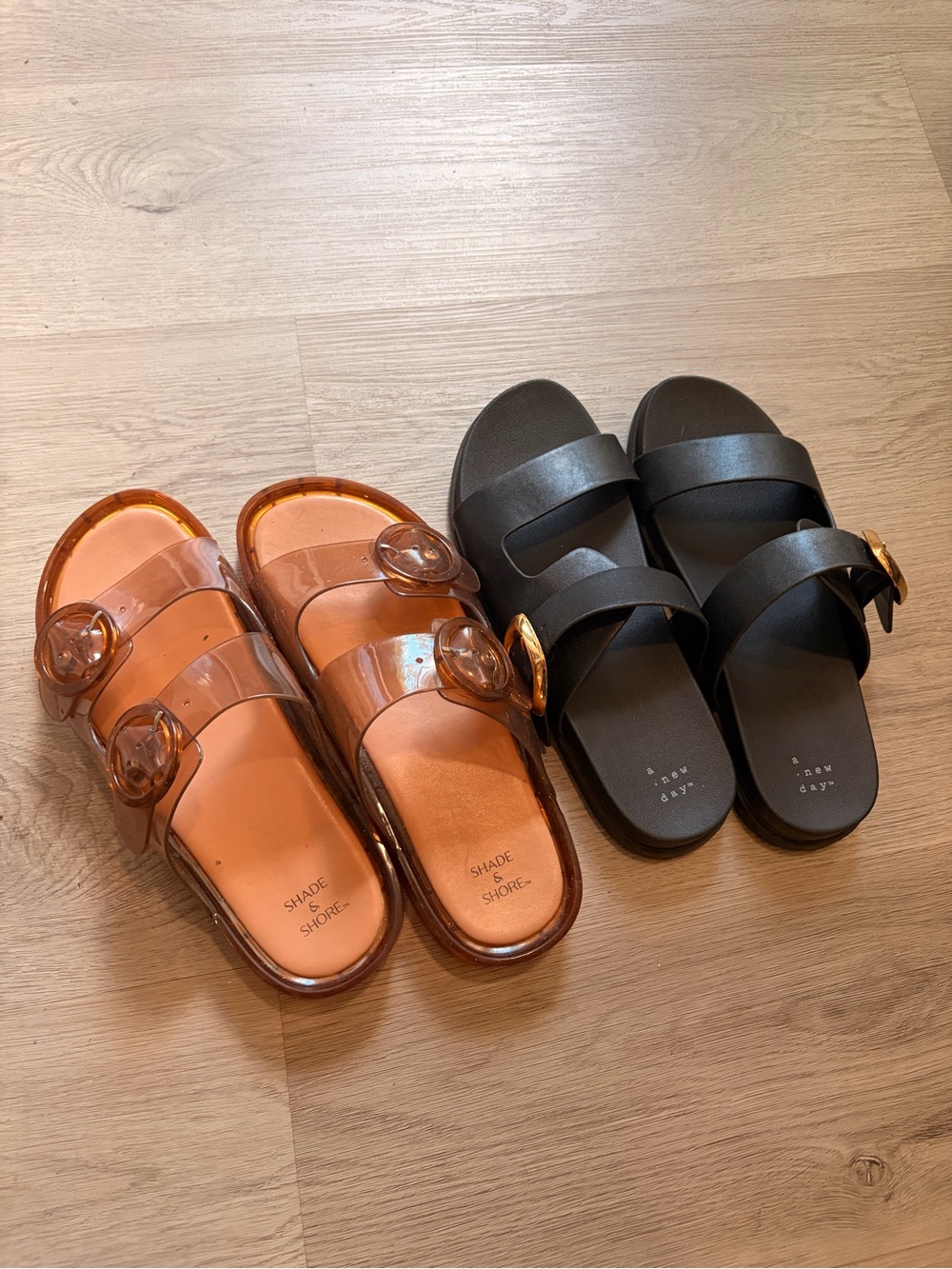 Shade & Shore Women's Double-Buckle Slides in Amber and Black